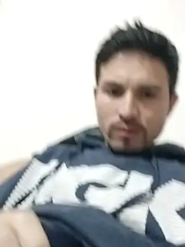 Joelcio19cm online show from April 2026 04:08:02 AM