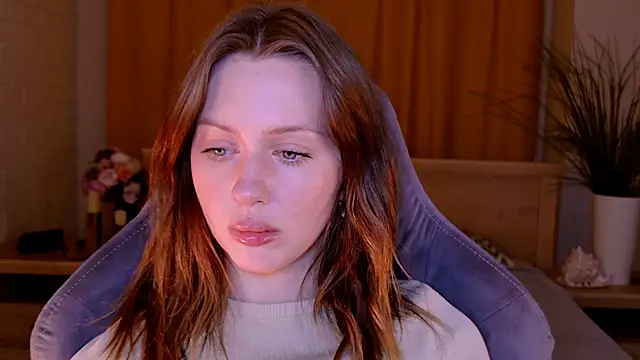 Snapshot of MeganClapp chatting on April 2026 05:27:02 AM MeganClapp online show from April 2026 05:27:02 AM