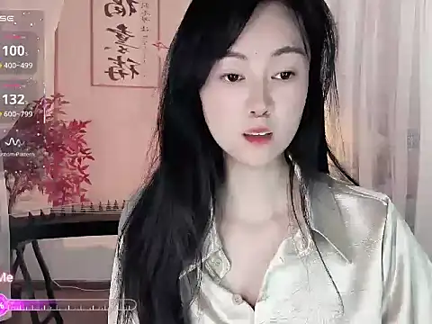 noomi-1111 online show from April 2026 02:34:02 AM