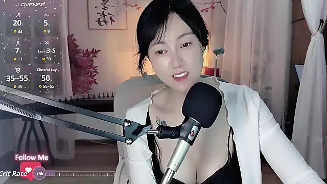 Snapshot of noomi-1111 chatting on May 2026 02:13:02 PM noomi-1111 online show from May 2026 02:13:02 PM