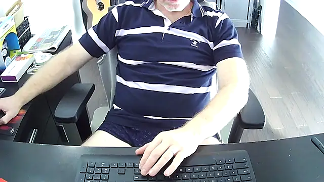 Shalun2000 online show from June 2026 11:18:02 PM