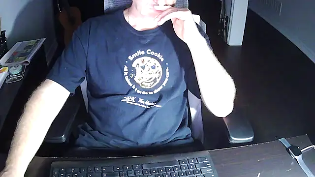 Shalun2000 online show from June 2026 02:49:01 AM