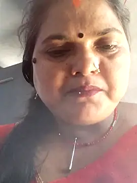 Snapshot of Desi_hot_bhabhi01 chatting on May 2026 06:53:01 AM Desi hot bhabhi01 online show from May 2026 06:53:01 AM