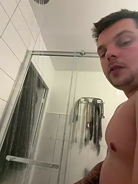 trentenaire08 online show from April 2026 05:56:02 AM