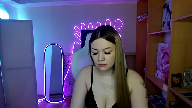 AmeliePeach online show from April 2026 04:48:02 AM