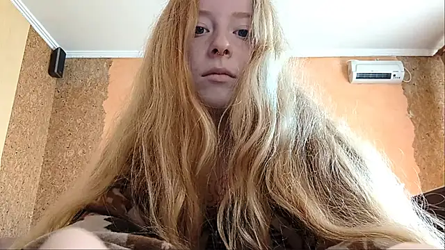Snapshot of KateVibe_01 chatting on July 2026 12:06:01 AM KateVibe 01 online show from July 2026 12:06:01 AM
