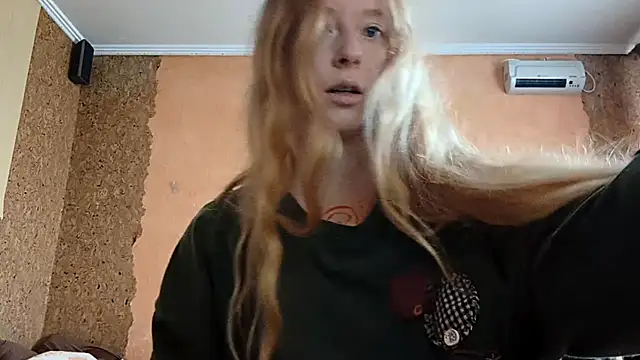 Snapshot of KateVibe_01 chatting on July 2026 04:50:01 AM KateVibe 01 online show from July 2026 04:50:01 AM