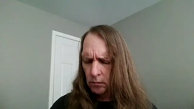 Snapshot of Magnus_Luv chatting on May 2026 02:03:01 PM Magnus Luv online show from May 2026 02:03:01 PM