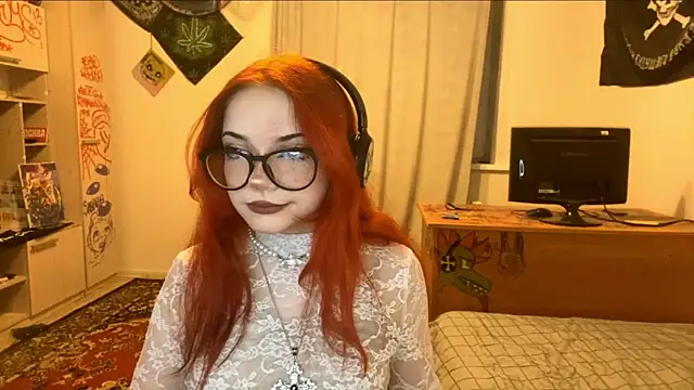 Snapshot of RedHeadCat chatting on May 2026 09:34:02 PM RedHeadCat online show from May 2026 09:34:02 PM