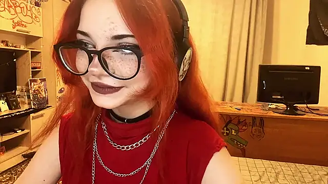 Snapshot of RedHeadCat chatting on May 2026 10:17:01 PM RedHeadCat online show from May 2026 10:17:01 PM