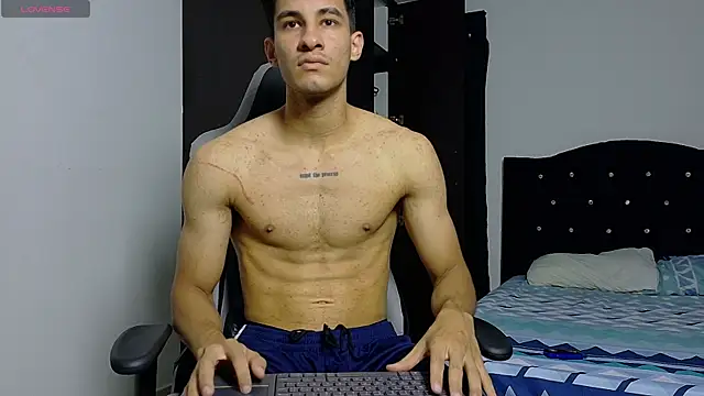 Snapshot of JakeMonroe chatting on June 2026 09:39:02 PM JakeMonroe online show from June 2026 09:39:02 PM