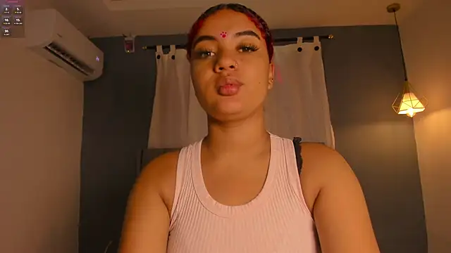 Snapshot of sweetkimmie_ chatting on April 2026 11:42:01 AM sweetkimmie online show from April 2026 11:42:01 AM