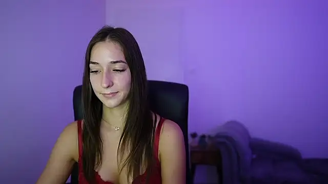 Crystalbrunette18 online show from June 2026 01:15:02 PM