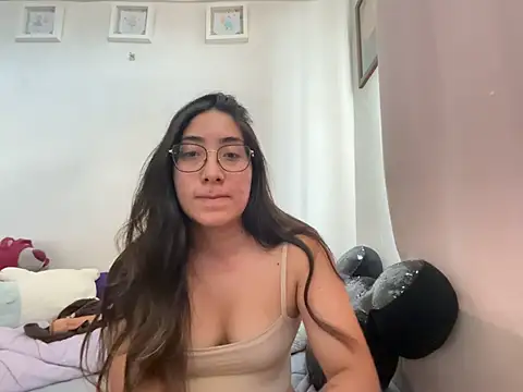 vampiralatina online show from July 2026 06:23:01 PM