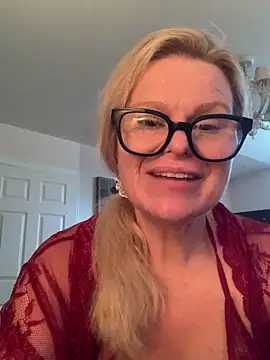 Snapshot of Love_Lee_xo chatting on June 2026 11:56:02 AM Love Lee xo online show from June 2026 11:56:02 AM