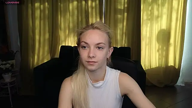 SonnySofia online show from May 2026 05:35:02 AM