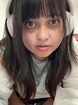 Snapshot of ZoeyDoll_ chatting on June 2026 05:12:01 AM ZoeyDoll online show from June 2026 05:12:01 AM