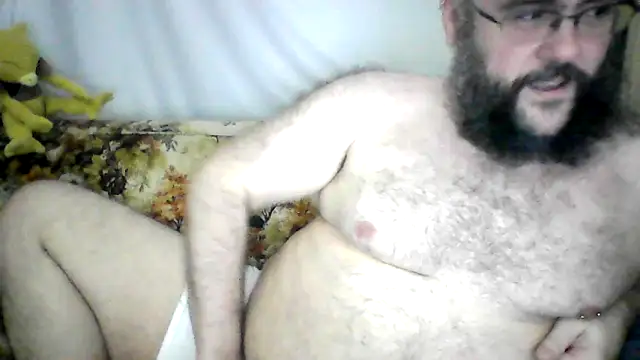 Snapshot of BriTheTopBear chatting on April 2026 04:48:01 AM BriTheTopBear online show from April 2026 04:48:01 AM