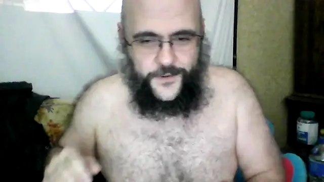 Snapshot of BriTheTopBear chatting on May 2026 04:07:02 AM BriTheTopBear online show from May 2026 04:07:02 AM