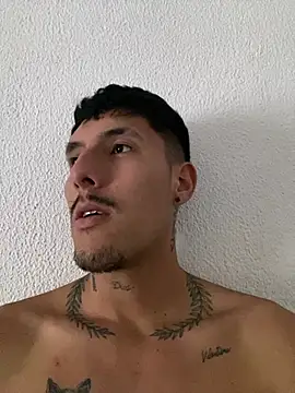 ALEXXXTREM69 online show from June 2026 05:57:02 PM