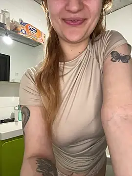 LeonaFox online show from May 2026 06:04:02 PM