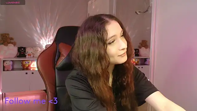 Snapshot of solitudebby chatting on April 2026 08:02:01 PM solitudebby online show from April 2026 08:02:01 PM