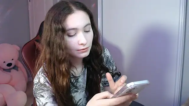 Snapshot of solitudebby chatting on May 2026 06:26:02 PM solitudebby online show from May 2026 06:26:02 PM