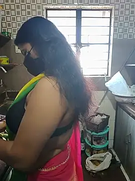 Hot Alicee online show from June 2026 06:40:01 AM