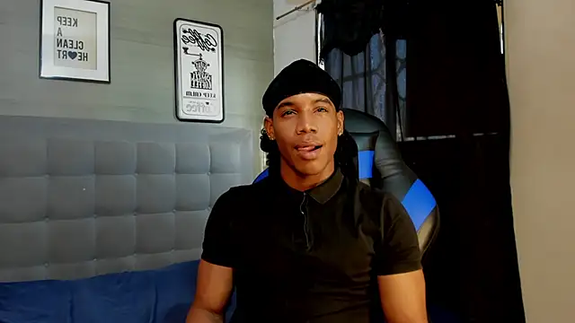 Snapshot of axel_silva4 chatting on April 2026 12:34:02 PM axel silva4 online show from April 2026 12:34:02 PM