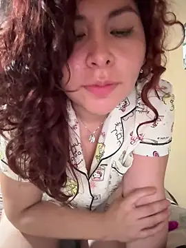 Snapshot of DirtyMerida chatting on April 2026 02:50:01 AM DirtyMerida online show from April 2026 02:50:01 AM