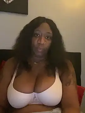 Snapshot of amberchill26 chatting on May 2026 01:06:01 PM amberchill26 online show from May 2026 01:06:01 PM