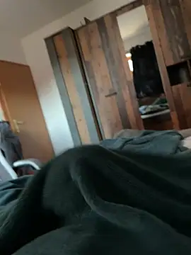 Snapshot of andre_dady chatting on April 2026 05:02:01 PM andre dady online show from April 2026 05:02:01 PM