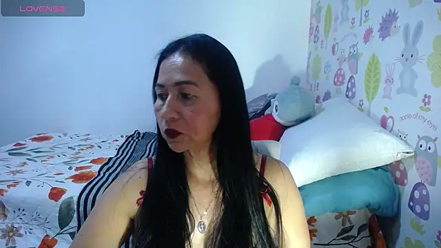 Snapshot of Tyna_b chatting on July 2026 06:22:02 AM Tyna b online show from July 2026 06:22:02 AM