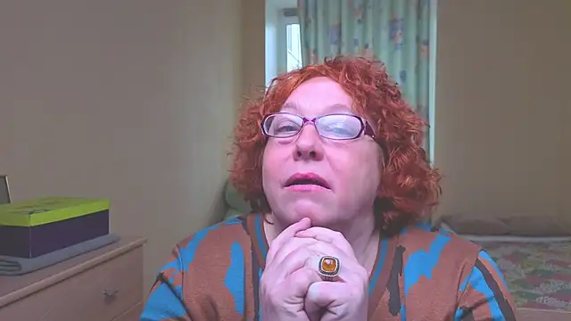 Snapshot of Fara_Flutte chatting on April 2026 07:47:02 AM Fara Flutte online show from April 2026 07:47:02 AM