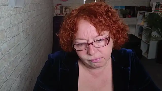 Snapshot of Fara_Flutte chatting on April 2026 06:14:01 AM Fara Flutte online show from April 2026 06:14:01 AM