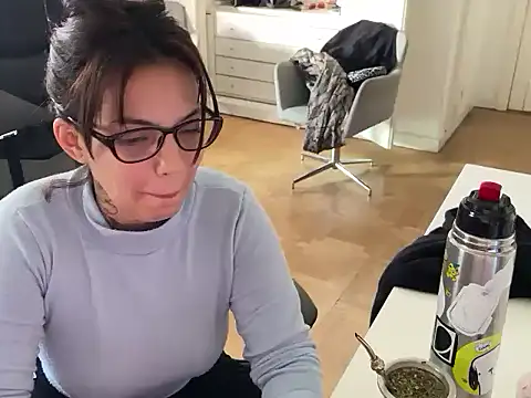 Snapshot of anestesia_5 chatting on April 2026 01:49:01 PM anestesia 5 online show from April 2026 01:49:01 PM