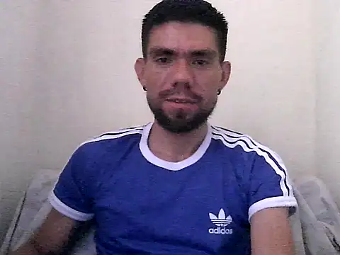 Snapshot of thomas2wood chatting on June 2026 09:49:01 PM thomas2wood online show from June 2026 09:49:01 PM