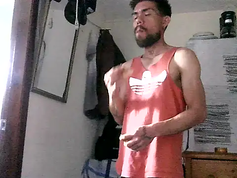 Snapshot of thomas2wood chatting on July 2026 07:05:02 PM thomas2wood online show from July 2026 07:05:02 PM