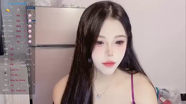 Snapshot of KaKa-01 chatting on May 2026 04:07:02 AM KaKa-01 online show from May 2026 04:07:02 AM