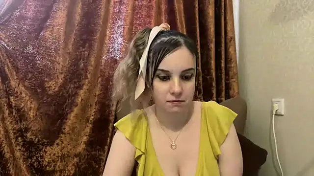 Snapshot of SakuraBliss_ chatting on June 2026 10:28:01 AM SakuraBliss online show from June 2026 10:28:01 AM