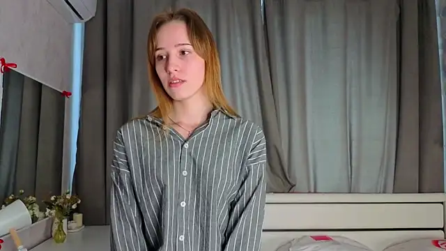 MitsuePostel online show from April 2026 05:19:01 AM