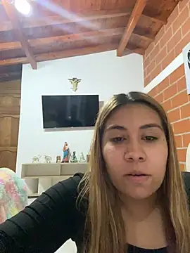 Snapshot of _BellaSmith_ chatting on April 2026 02:58:01 AM BellaSmith online show from April 2026 02:58:01 AM