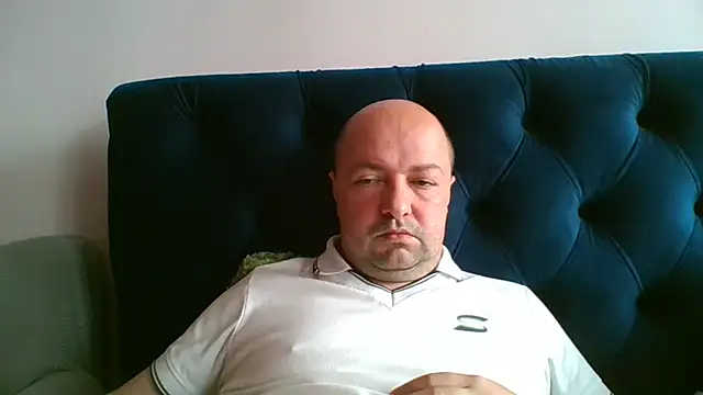 Snapshot of Luceriusbigass chatting on May 2026 07:05:02 AM Luceriusbigass online show from May 2026 07:05:02 AM