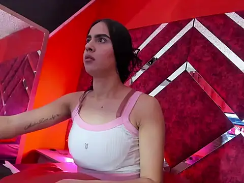 Nathacha bliss online show from April 2026 04:22:01 PM