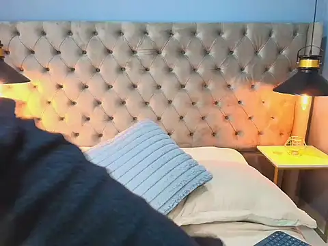 saintDangelo online show from April 2026 12:53:02 PM