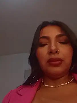 Snapshot of Antonella-corruso chatting on April 2026 08:18:01 PM Antonella-corruso online show from April 2026 08:18:01 PM