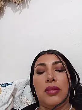 Snapshot of Antonella-corruso chatting on June 2026 03:43:02 AM Antonella-corruso online show from June 2026 03:43:02 AM
