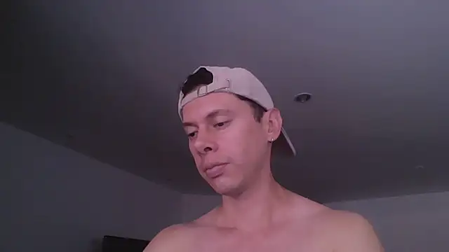 Joohny fox online show from April 2026 06:02:01 PM