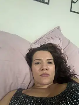 Snapshot of valery_fitt chatting on May 2026 01:22:01 AM valery fitt online show from May 2026 01:22:01 AM