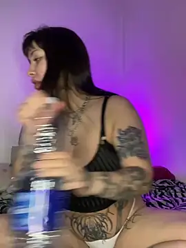 cherryxxox online show from July 2026 06:10:02 AM